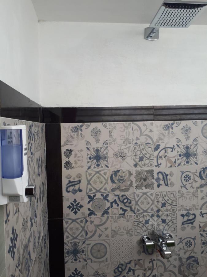 Coco Bale Hotell Gili Meno Exteriör bild